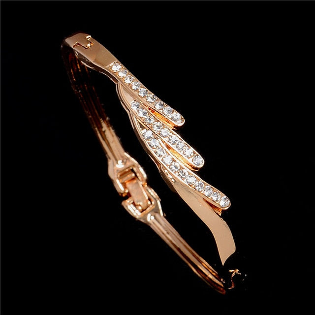 Load image into Gallery viewer, Fashion Gold Cuff Bracelets &amp; Bangles for Women Crystal Jewelry Female Charms Bracelet Ladies Pulseiras Bijoux Accessories